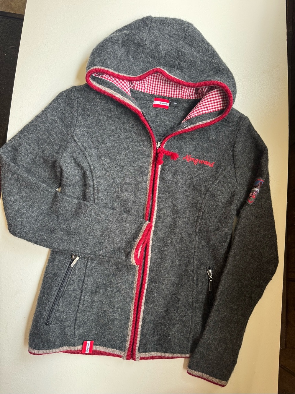 Almgwand wool women’s ski jacket with hood size 36